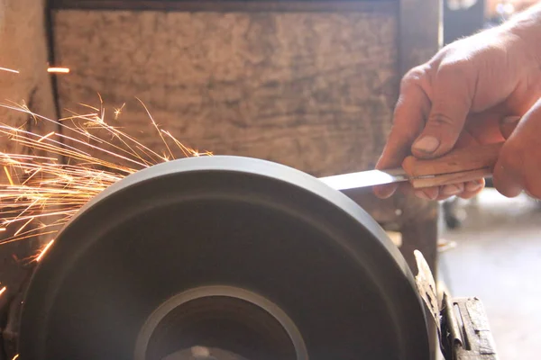 Sparks Grinding Wheel While Knife Sharpening — Stock Photo, Image