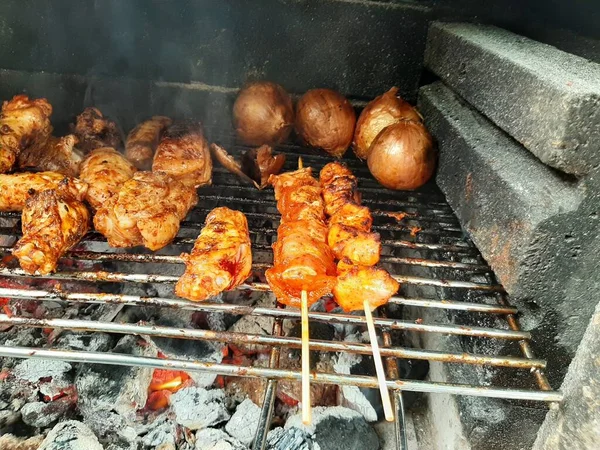 Delicioso Kebab Adana Saladas — Fotografia de Stock