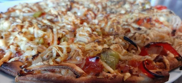 Ζεστή Και Νόστιμη Πίτσα — Φωτογραφία Αρχείου