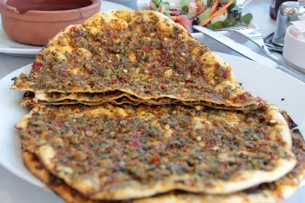Heerlijke Turkse Pizza Lahmacun — Stockfoto