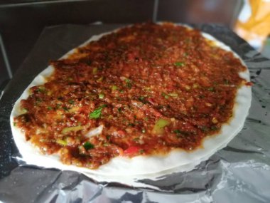 Lezzetli Türk pizzası Lahmacun.