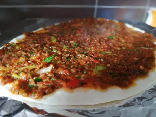 Lezzetli Türk Pizzası Lahmacun — Stok fotoğraf