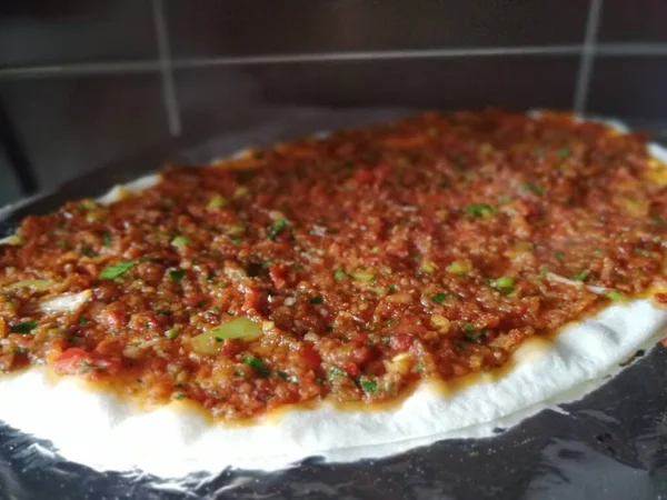 Lezzetli Türk Pizzası Lahmacun — Stok fotoğraf