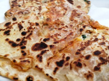 Taze ve sıcak lezzetli turta.