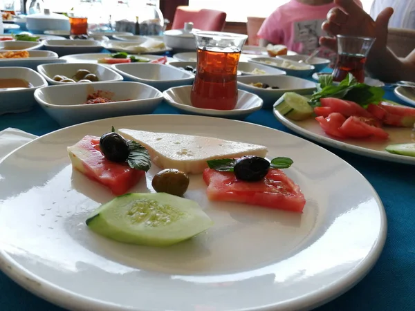 taze ve organik lezzetli açık büfe kahvaltısı