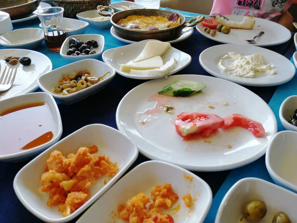 taze ve organik lezzetli açık büfe kahvaltısı