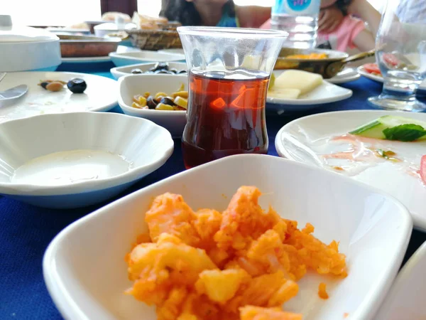 taze ve organik lezzetli açık büfe kahvaltısı