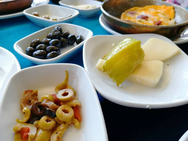 taze ve organik lezzetli açık büfe kahvaltısı