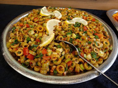 taze ve organik lezzetli zeytin çeşitleri