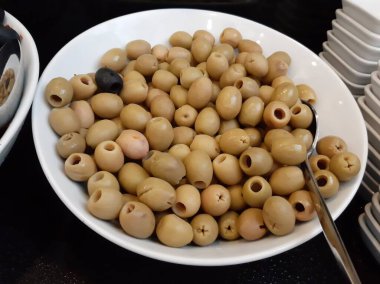 taze ve organik lezzetli zeytin çeşitleri