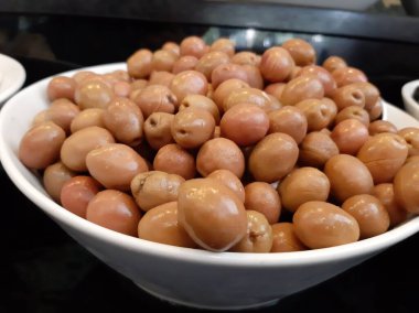 taze ve organik lezzetli zeytin çeşitleri