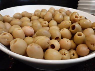 taze ve organik lezzetli zeytin çeşitleri