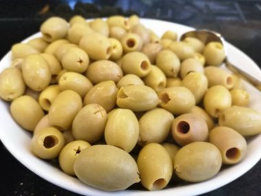 taze ve organik lezzetli zeytin çeşitleri