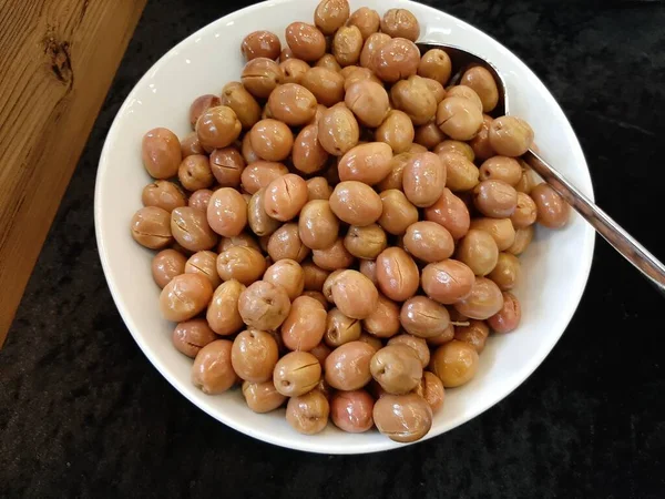 taze ve organik lezzetli zeytin çeşitleri