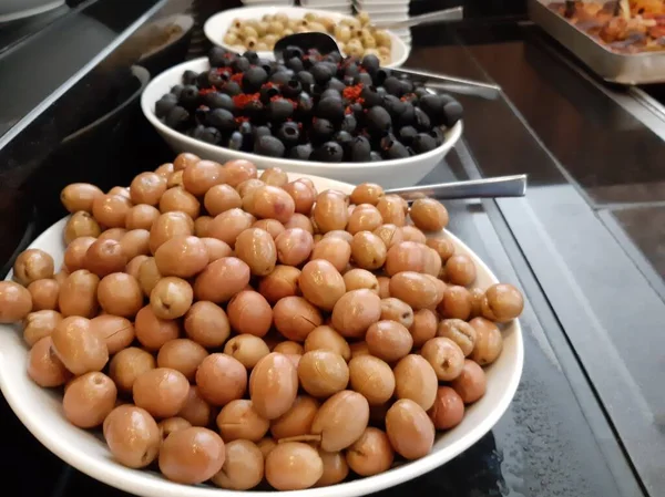 taze ve organik lezzetli zeytin çeşitleri