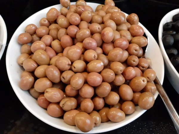 taze ve organik lezzetli zeytin çeşitleri