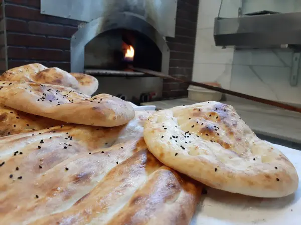 Pane Fresco Caldo Dal Forno — Foto Stock