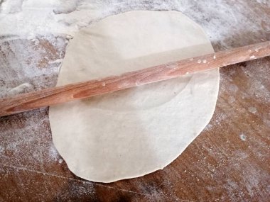 Fırından taze ve sıcak ekmek.