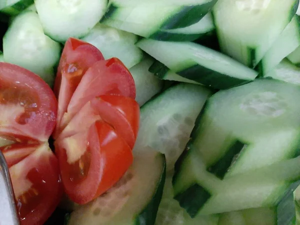 Deliciosas Ensaladas Elaboradas Con Verduras Ecológicas — Foto de Stock