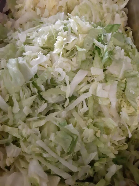 Heerlijke Salades Gemaakt Met Biologische Groenten — Stockfoto