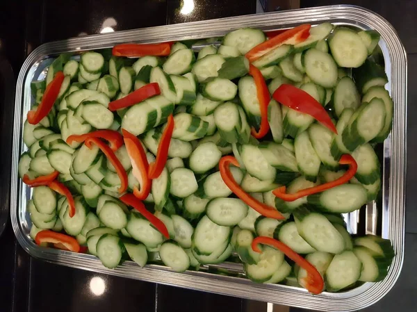 Ízletes Saláták Organikus Zöldségekből — Stock Fotó