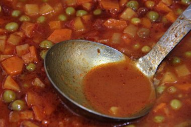 Tabakta lezzetli sebze tabağı