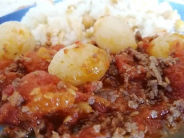 Tabakta lezzetli sebze tabağı