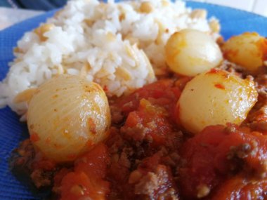 Tabakta lezzetli sebze tabağı