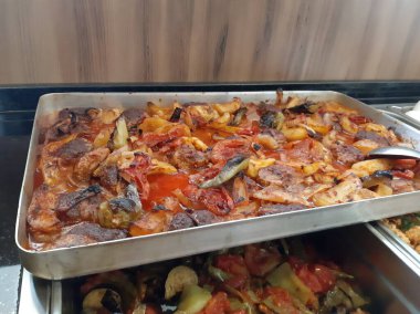 Tabakta lezzetli sebze tabağı