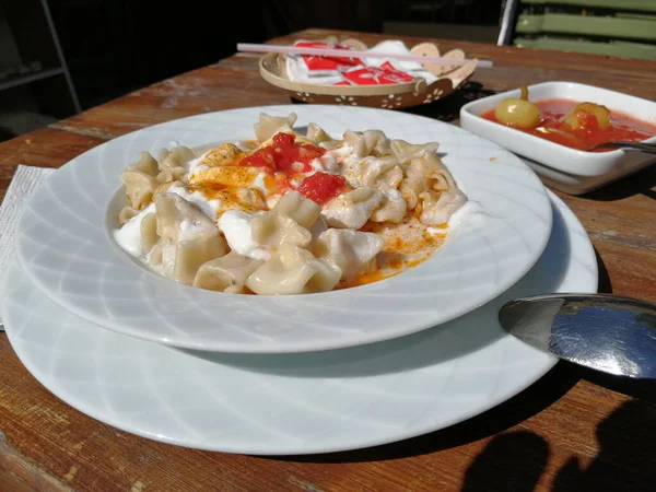 맛있는 버터를 터키의 라비올리 — 스톡 사진