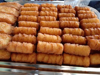 Lezzetli patates ve peynirli kroket