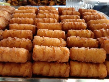 Lezzetli patates ve peynirli kroket