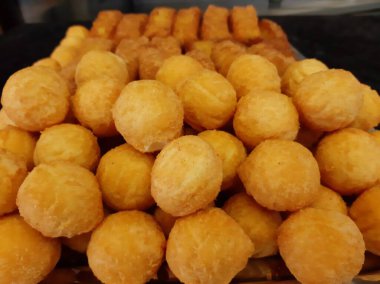 Lezzetli patates ve peynirli kroket
