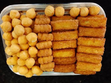 Lezzetli patates ve peynirli kroket