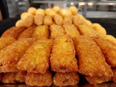 Lezzetli patates ve peynirli kroket