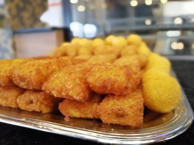 Lezzetli patates ve peynirli kroket