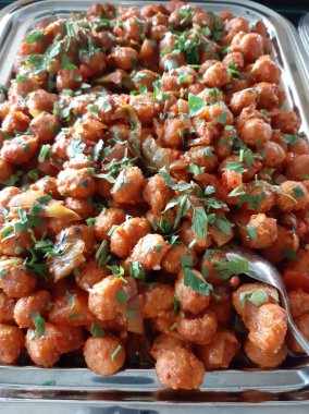 Tabakta Türk ekşi köftesi