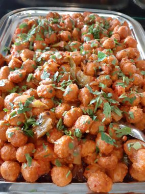 Tabakta Türk ekşi köftesi