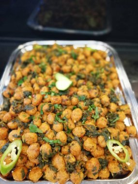 Tabakta Türk ekşi köftesi