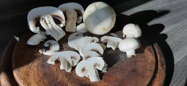 taze ve organik lezzetli mantarlar.