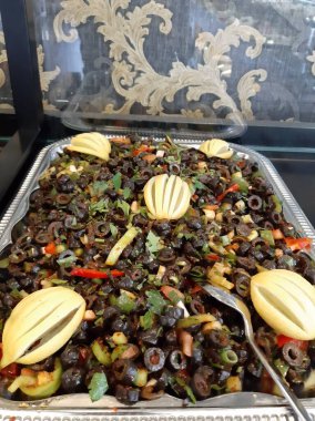 Taze fasulye salatası.