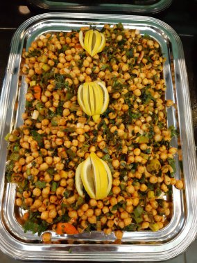 Taze fasulye salatası.