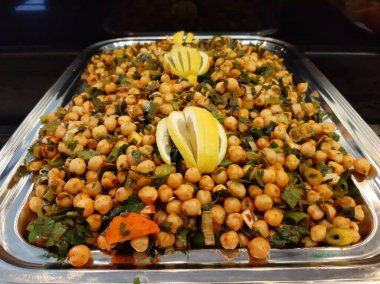 Taze fasulye salatası.