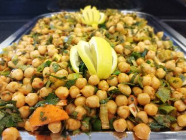 Taze fasulye salatası.