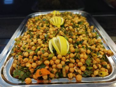 Taze fasulye salatası.