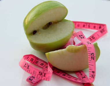 taze ve organik lezzetli, vitamin zengini elma