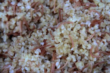 Tabakta lezzetli sebze pilavı