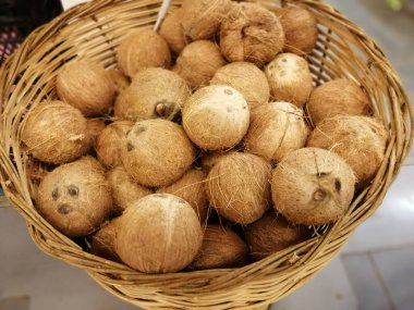 taze ve organik hindistan cevizi vitamini