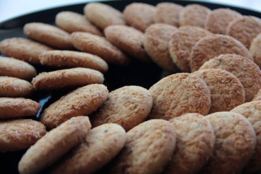 Lezzetli ve çeşitli bisküviler.