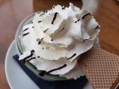 Lezzetli dondurma çeşitleri